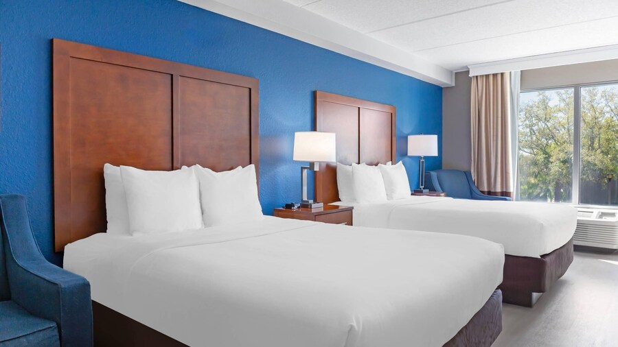Comfort Inn & Suites Orlando North