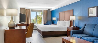 Comfort Inn & Suites Orlando North