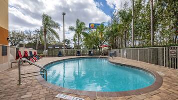 Outdoor pool, open 8:00 AM to 10:00 PM, pool umbrellas, sun loungers