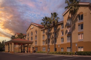 Exterior - Comfort Inn & Suites Orlando North (Sanford)