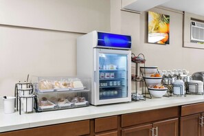 Free daily full breakfast 