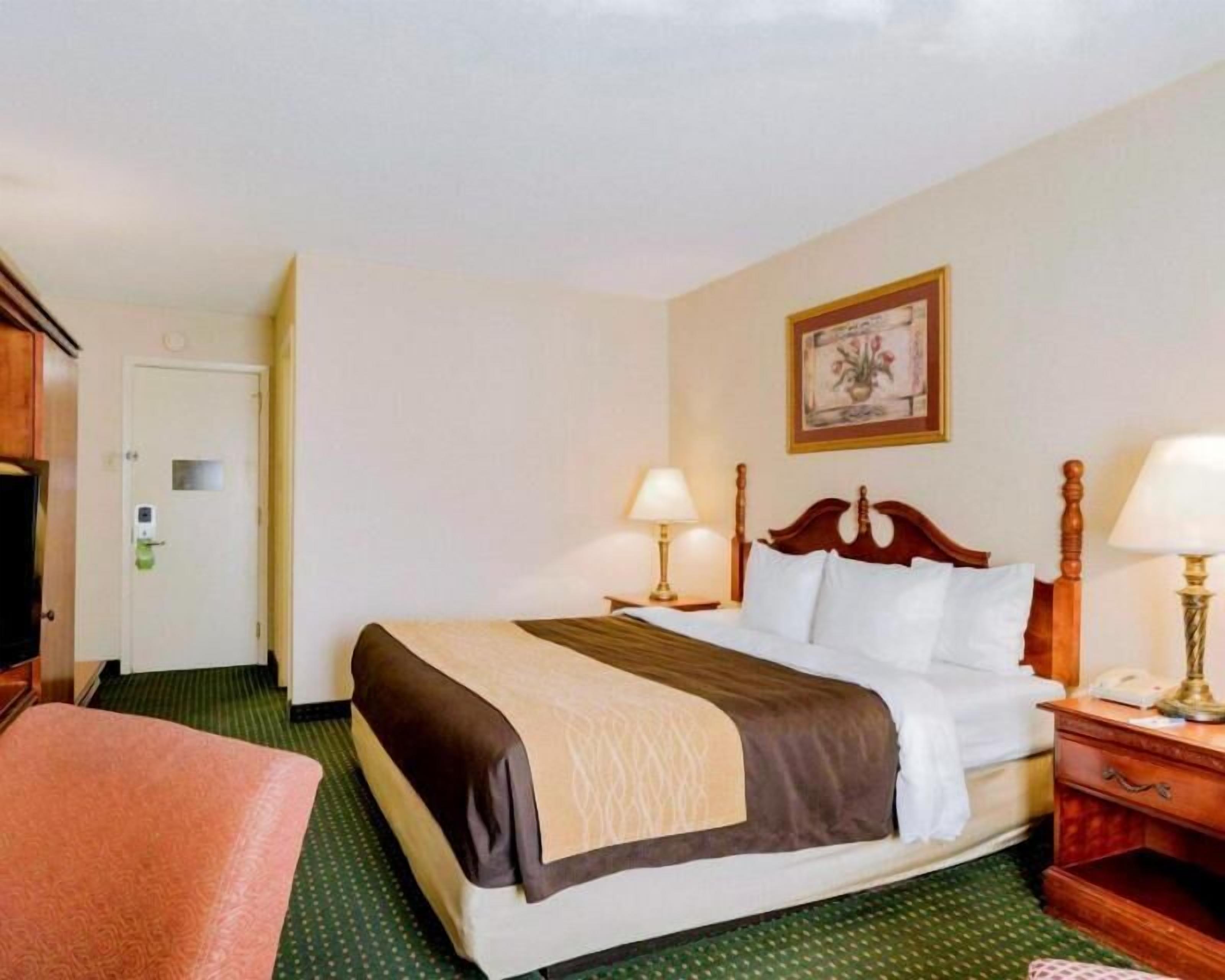 Premium bedding, down comforters, memory foam beds, desk