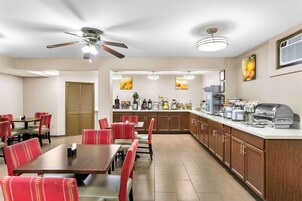 Desayuno completo incluido todos los días 