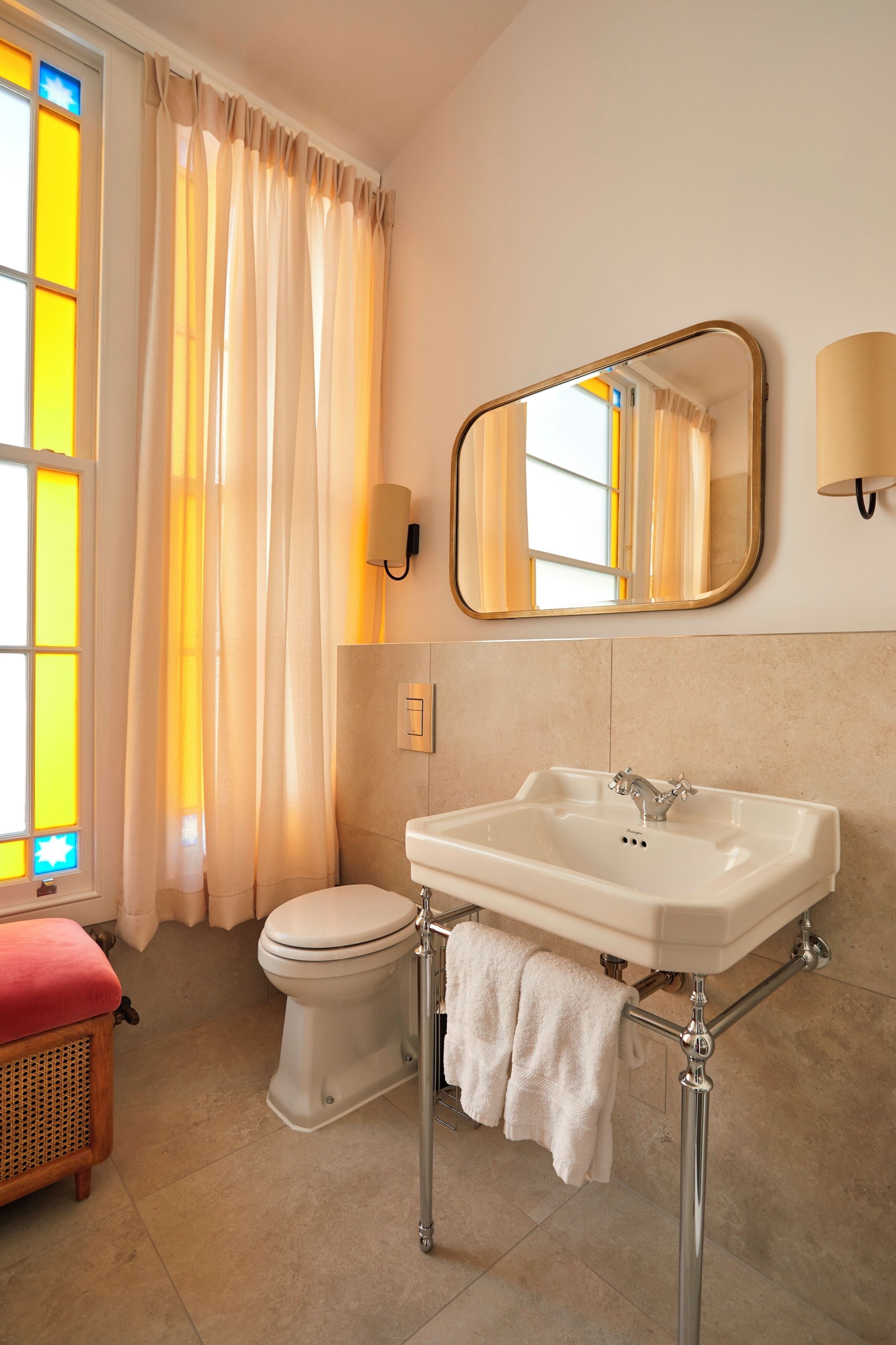 apartment | bathroom | shower, free toiletries, hair dryer, towels