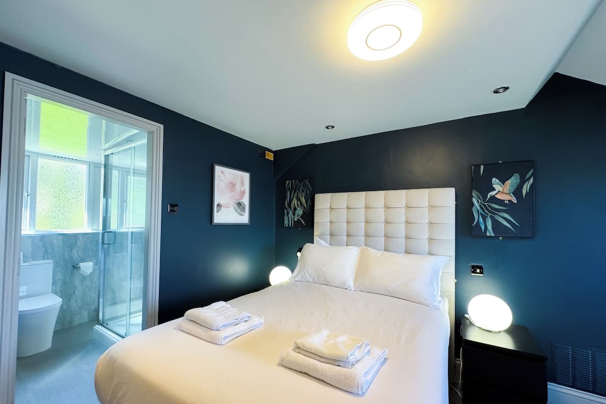 Kamar Double | Brankas dan didekorasi berbeda-beda