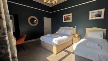 Familienzimmer, Gartenblick | Zimmersafe, individuell dekoriert, individuell eingerichtet