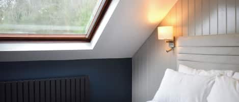 Basic dubbelrum | Värdeförvaringsskåp på rummet, individuell inredning och unika möbler