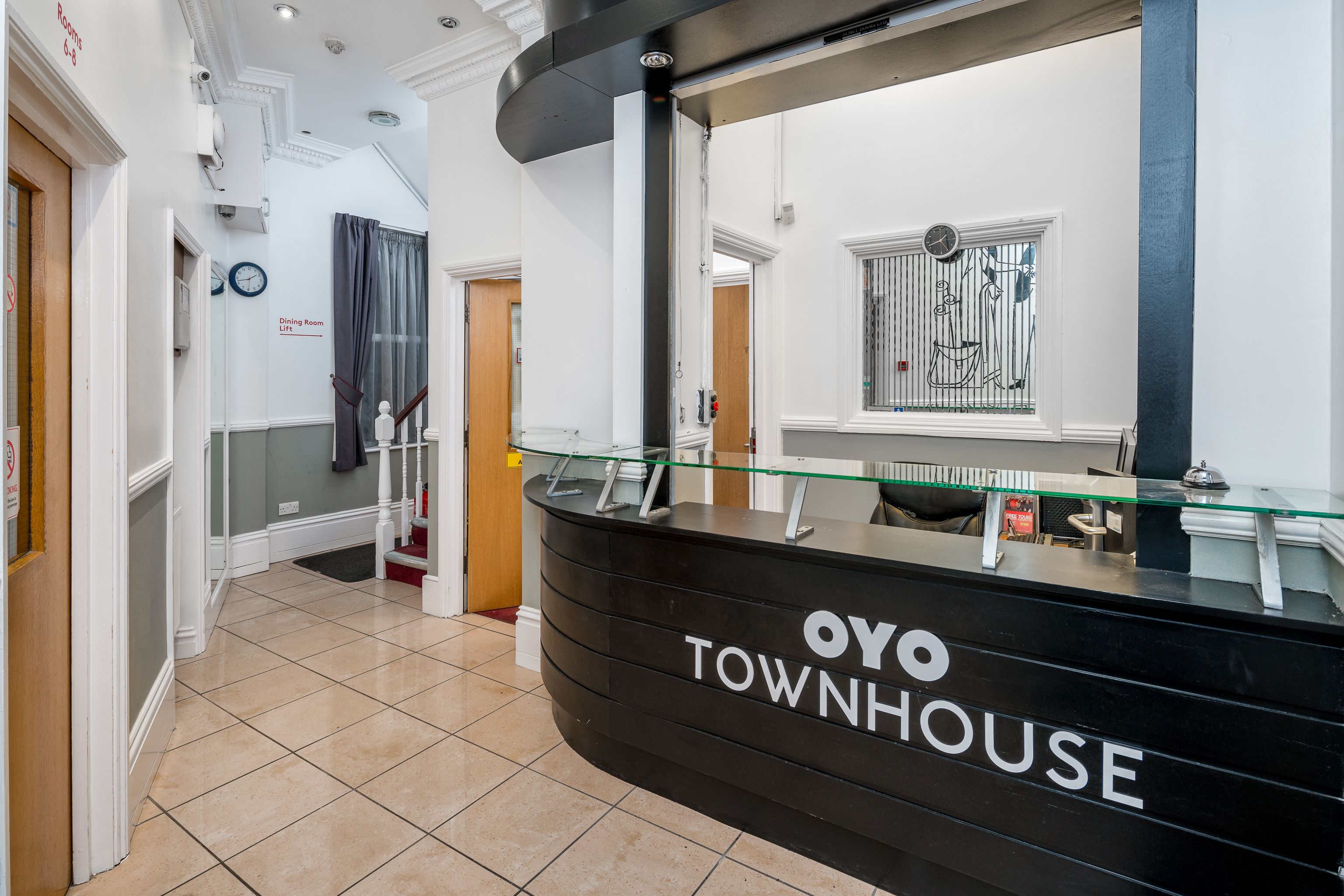 Photo - OYO Townhouse New England, London Victoria