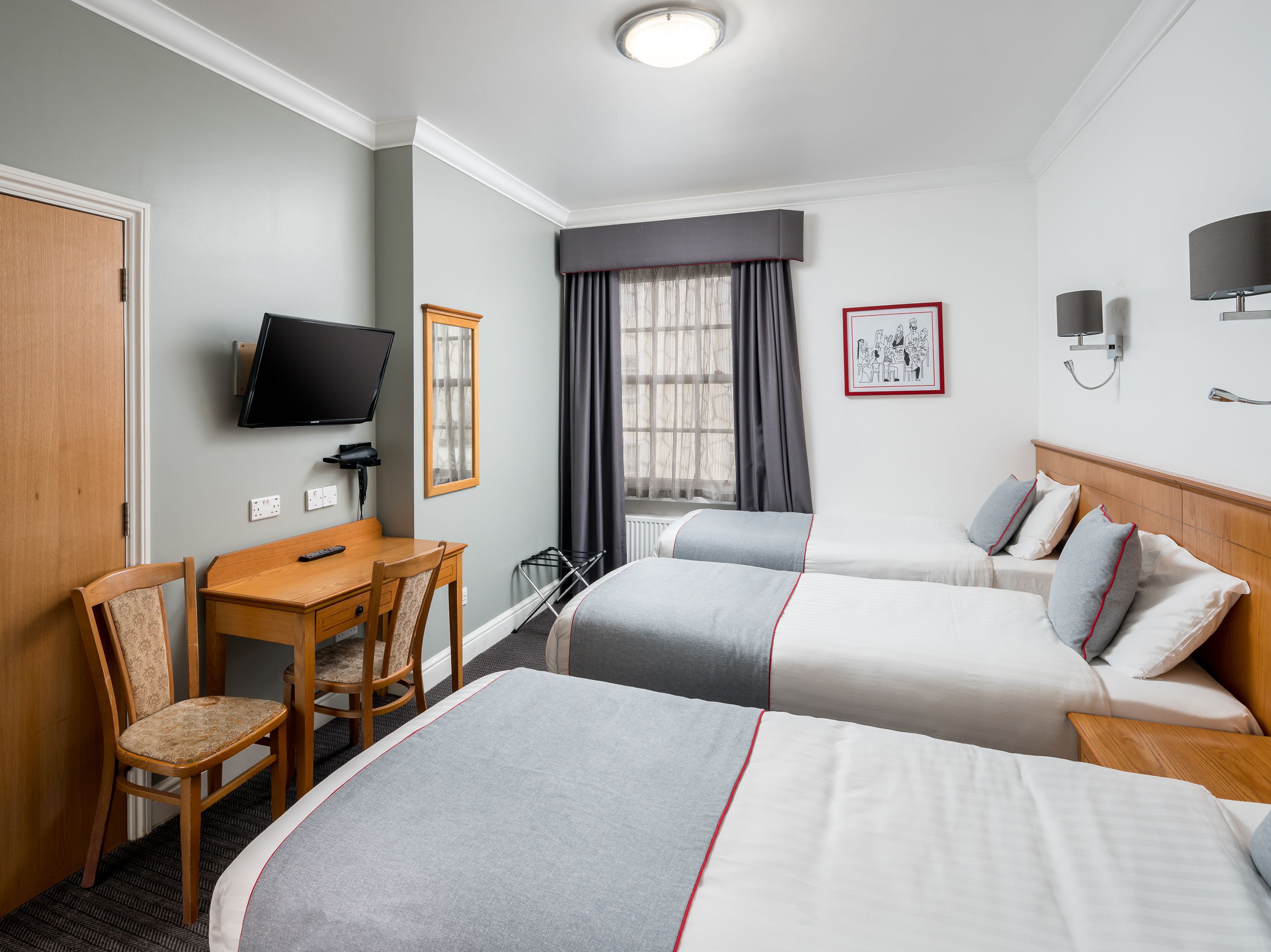 Photo - OYO Townhouse New England, London Victoria