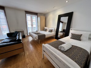 Appartement, 1 slaapkamer, bijgebouw | Luxe beddengoed, Select Comfort-bedden, individueel gedecoreerd