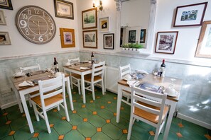 Daily cooked-to-order breakfast for a fee - The Ascott (Manchester)