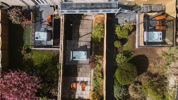 Superior Room, Garden View | Terrace/patio