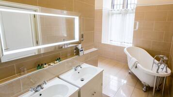 Deluxe Room, 1 King Bed, Non Smoking | In-room safe, desk, blackout curtains, iron/ironing board