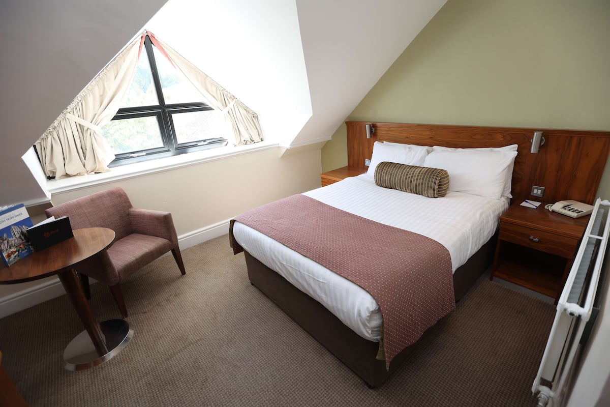 Small Standard Room, 1 Double Bed, Non Smoking