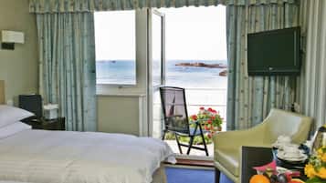 雙人或雙床房, 露台 | 防敏寢具、房內夾萬、書桌、遮光窗簾/窗簾