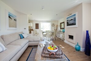 Cottage, 3 Bedrooms (Self Catering) | Living area - Hotel La Place (St. Brelade)