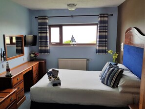 Classic Single Room (Small ) | Bathroom | Free toiletries, hair dryer, towels