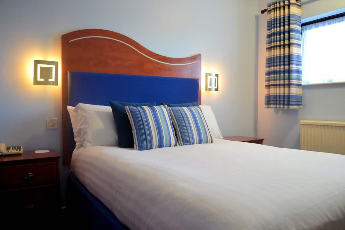 Classic Single Room (Small )