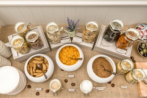 Daily full breakfast for a fee