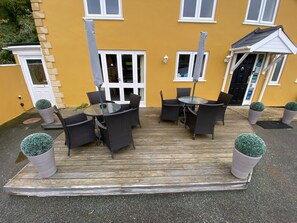 Terrace/patio - The Ferryboat (Goodwick)