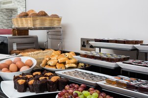 Desayuno continental todos los días (con cargo)