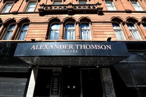 Property entrance - Alexander Thomson Hotel (Glasgow)