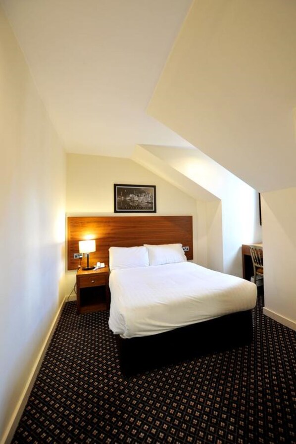 Bureau, fer et planche à repasser, Wi-Fi gratuit