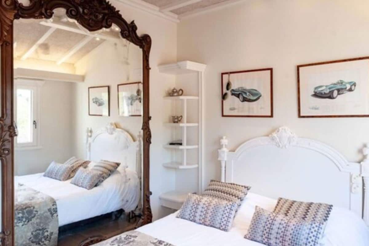 classic double room | premium bedding, individually decorated, individually furnished, desk