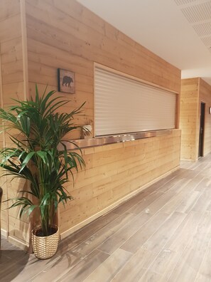 Bar (in der Unterkunft)