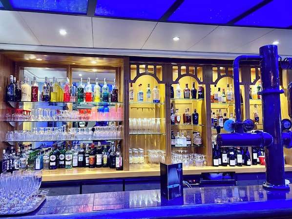 Bar (in der Unterkunft)