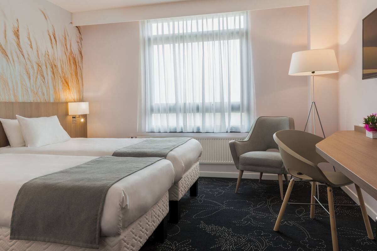 desk, laptop workspace, soundproofing, iron/ironing board