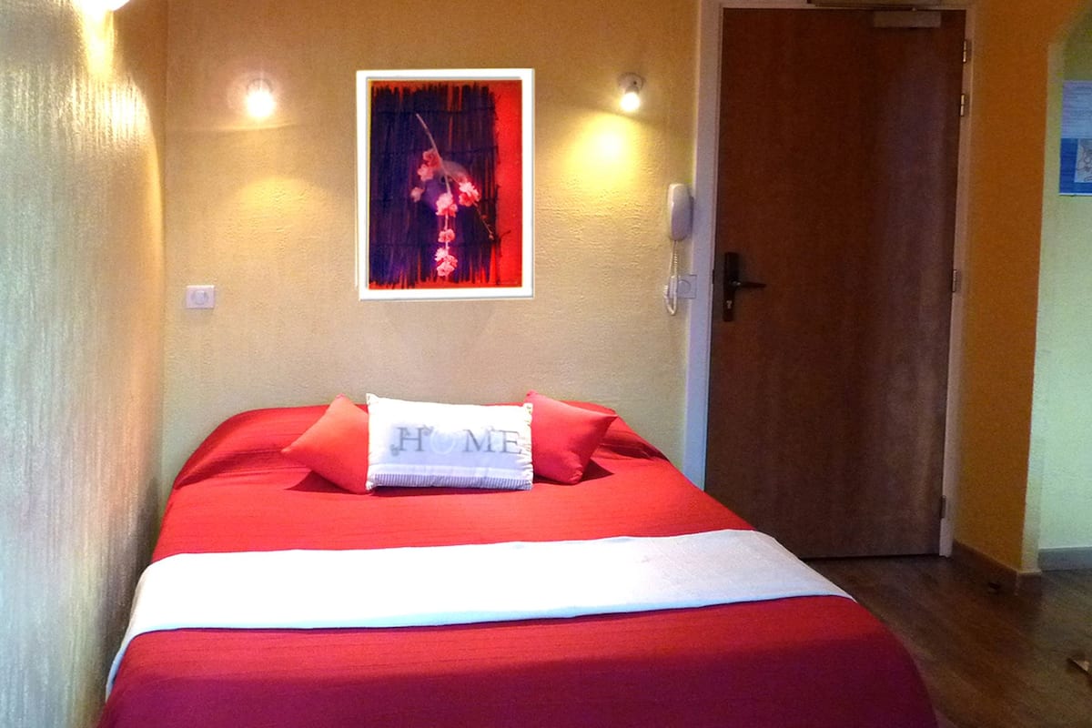 Triple Room | Rollaway beds (surcharge), WiFi (free)