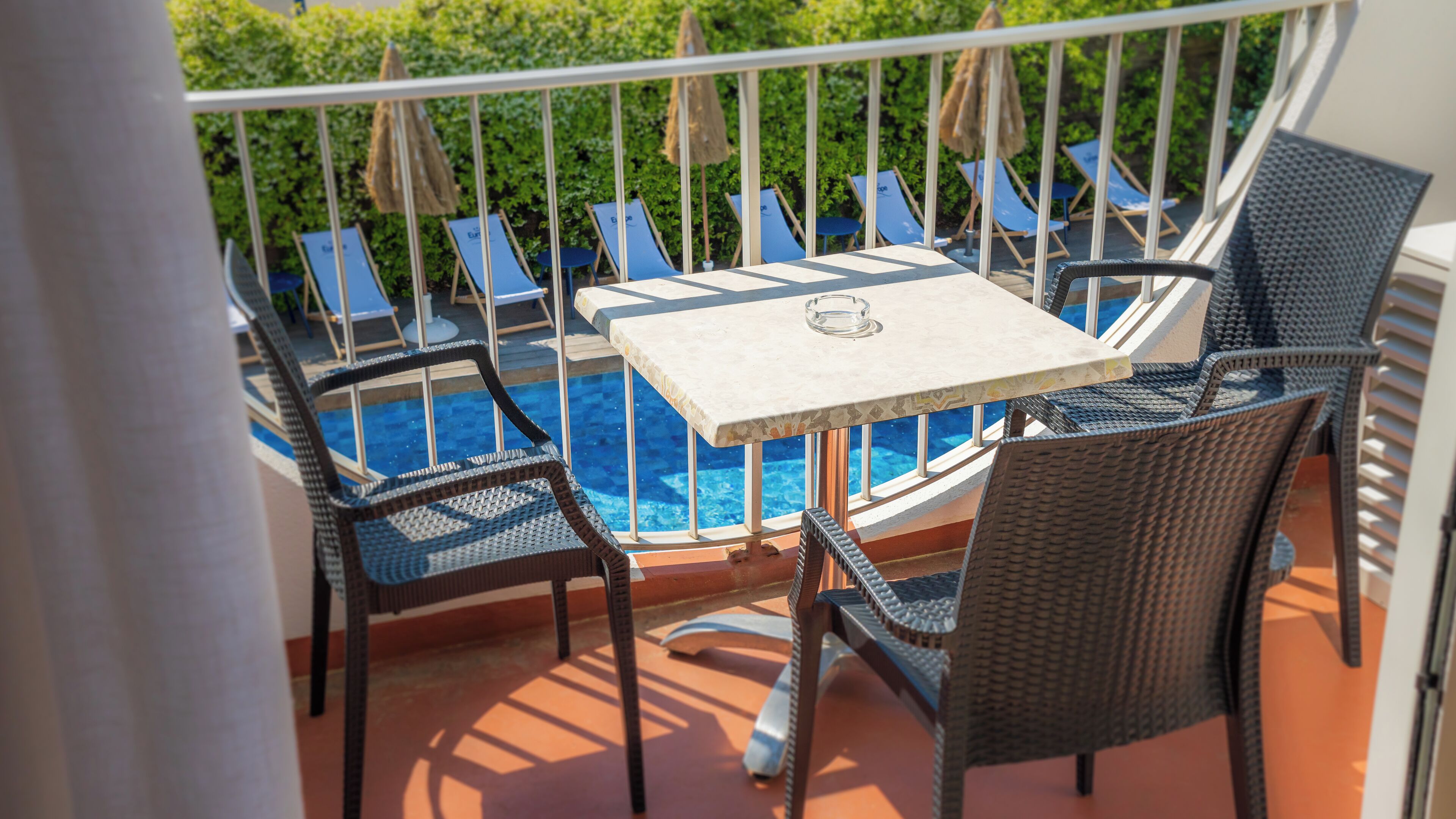 triple room (tribord) | terrace/patio