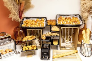Petit déjeuner buffet compris tous les jours
