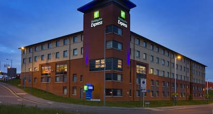Holiday Inn Express London Luton Airport by IHG