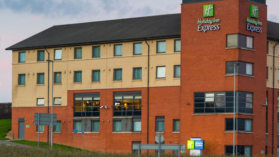 Holiday Inn Express London Luton Airport by IHG
