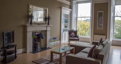 Dreamhouse Apartments Glasgow West End