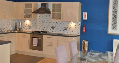 Dreamhouse Apartments Glasgow West End