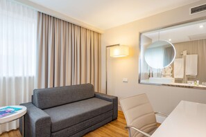 Allergikerbettwaren, Pillowtop-Betten, Zimmersafe, Schreibtisch