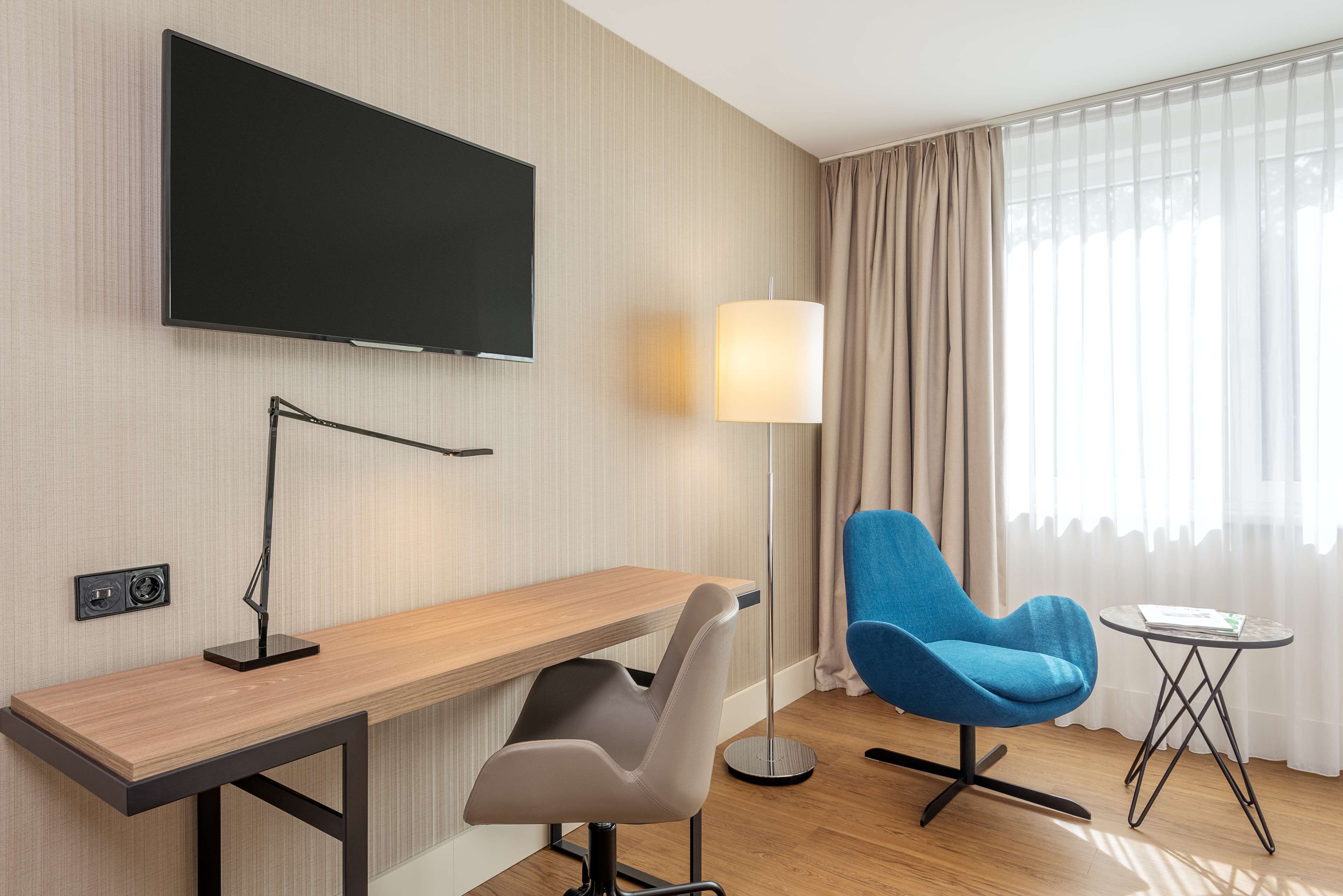 Family Triple Room | Premium bedding, pillowtop beds, minibar, in-room safe