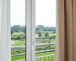 Land view from property - PLAZA INN Hamburg Horner Rennbahn (Hamburg)