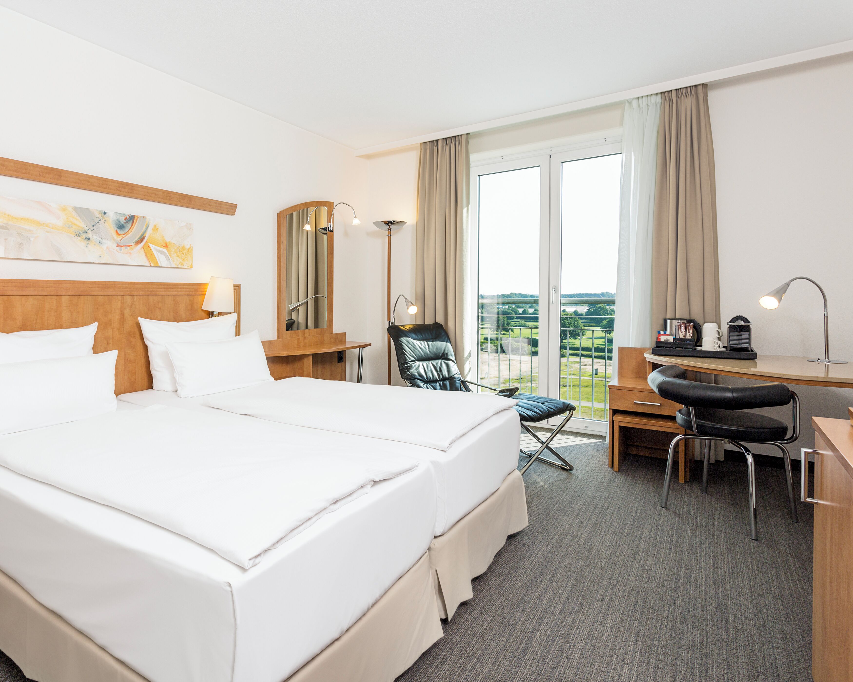 Standard Double Room, Garden View | Hypo-allergenic bedding, minibar, in-room safe, desk