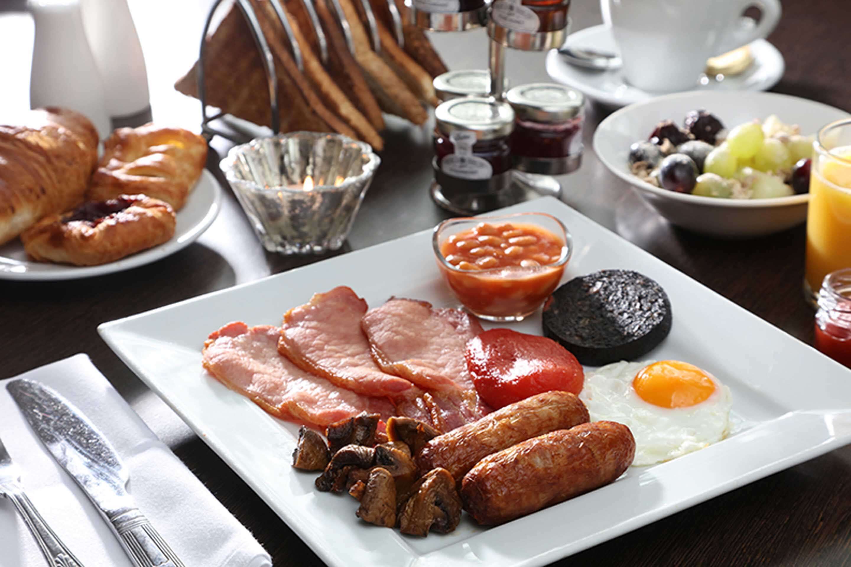 Daily English breakfast (GBP 12.00 per person)