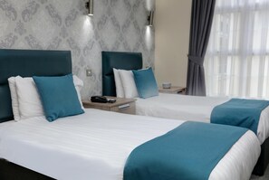 Allergikerbettwaren, individuell dekoriert, Schreibtisch