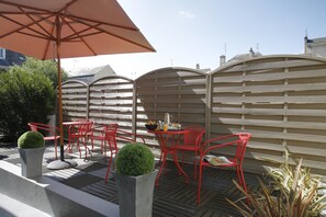 Habitación Confort, 1 cama doble, vistas al patio | Vistas desde la habitación