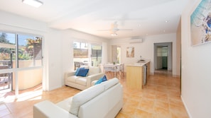 Apartment, 2 Schlafzimmer, Poolseite