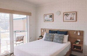 Chambre, 1 grand lit, vue parc