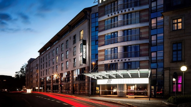 A multi-story hotel with a prominent signage reading "PENTA HOTEL". - pentahotel Braunschweig (Braunschweig)