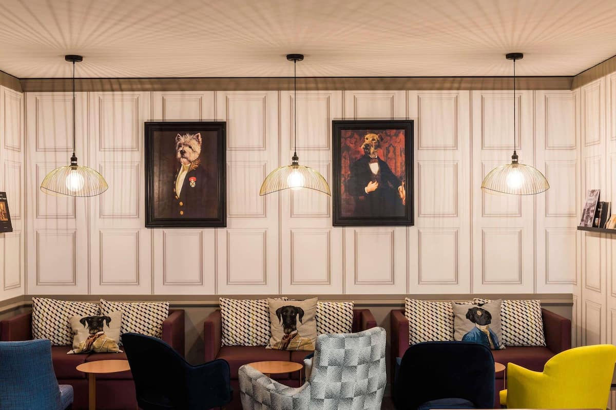 breakfast, lunch, dinner served; french cuisine, garden views