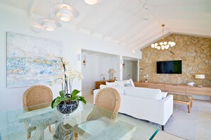 Penthouse (Suite) | Living area